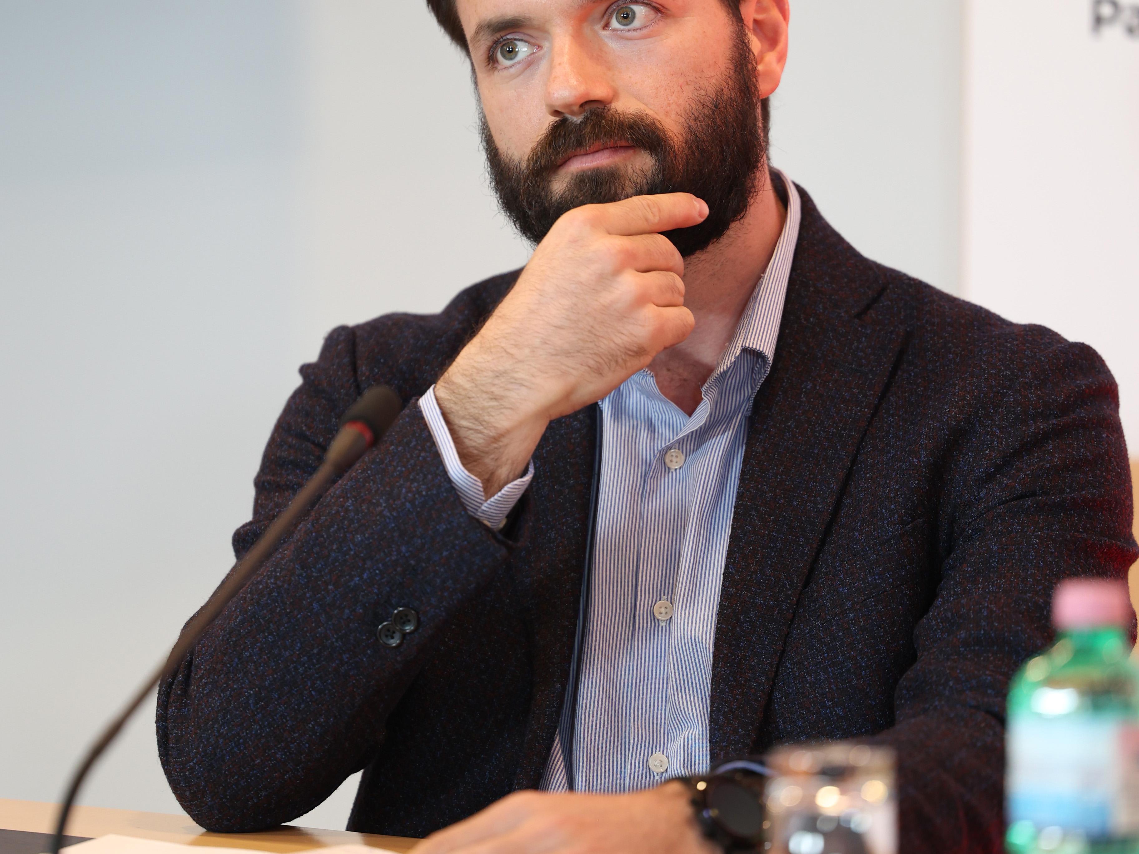 Luigi Antonio Poggi, Head of marketing & sales strategy, communication Ewiva