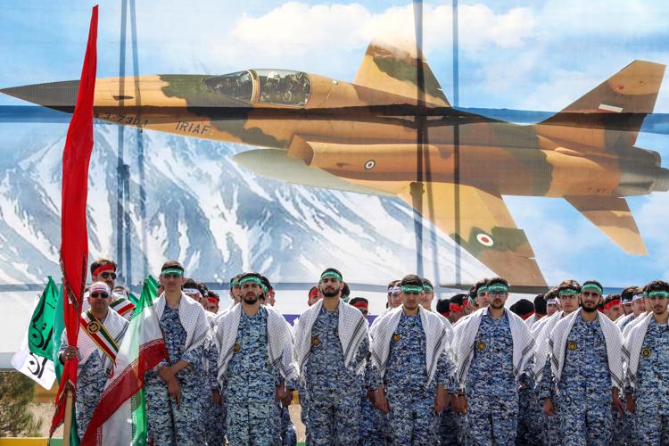 Soldati in Iran - (Afp)